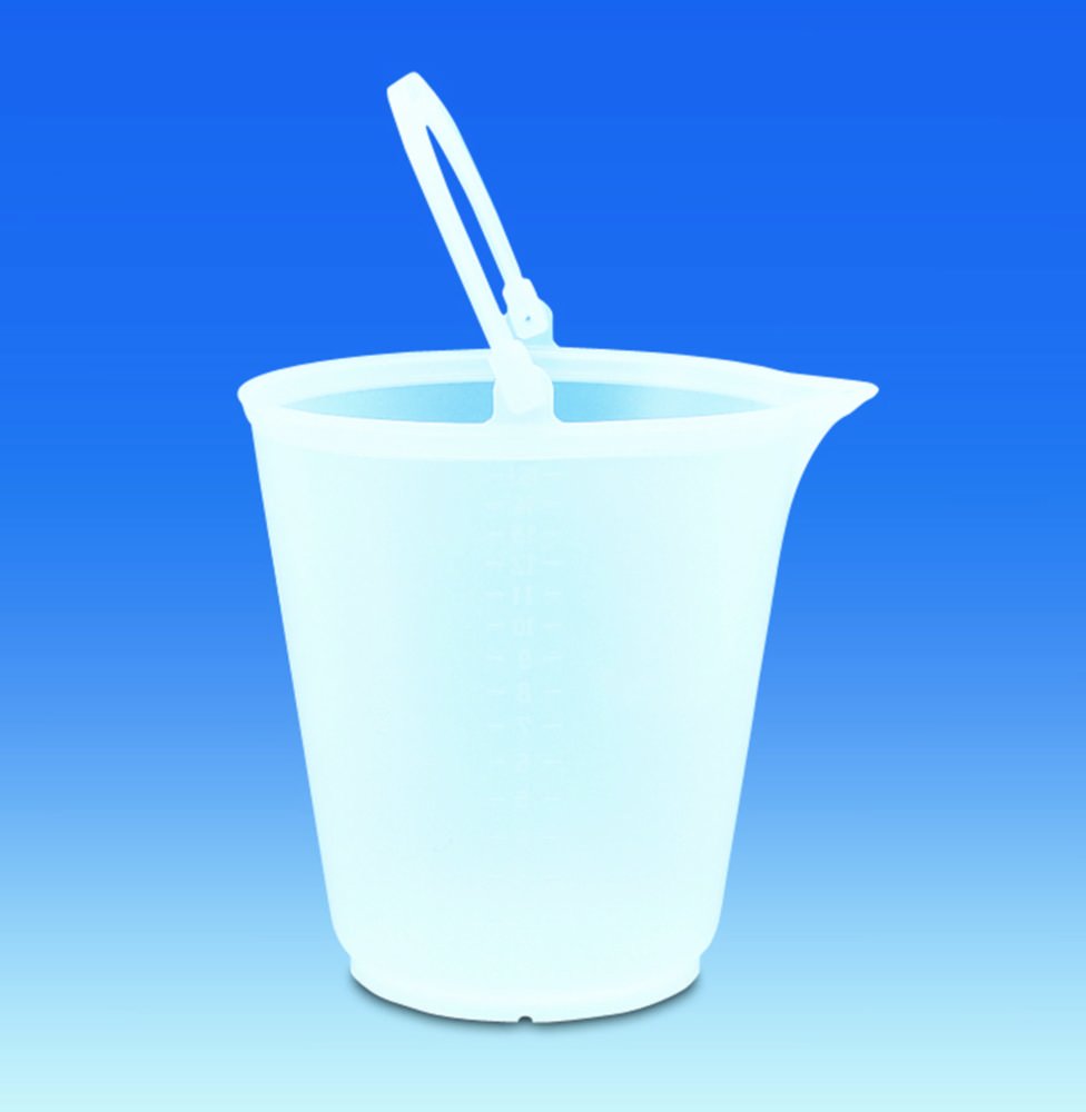 Buckets with spout, PP | Nominal capacity: 15 l